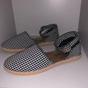 Gingham Sandals/flats